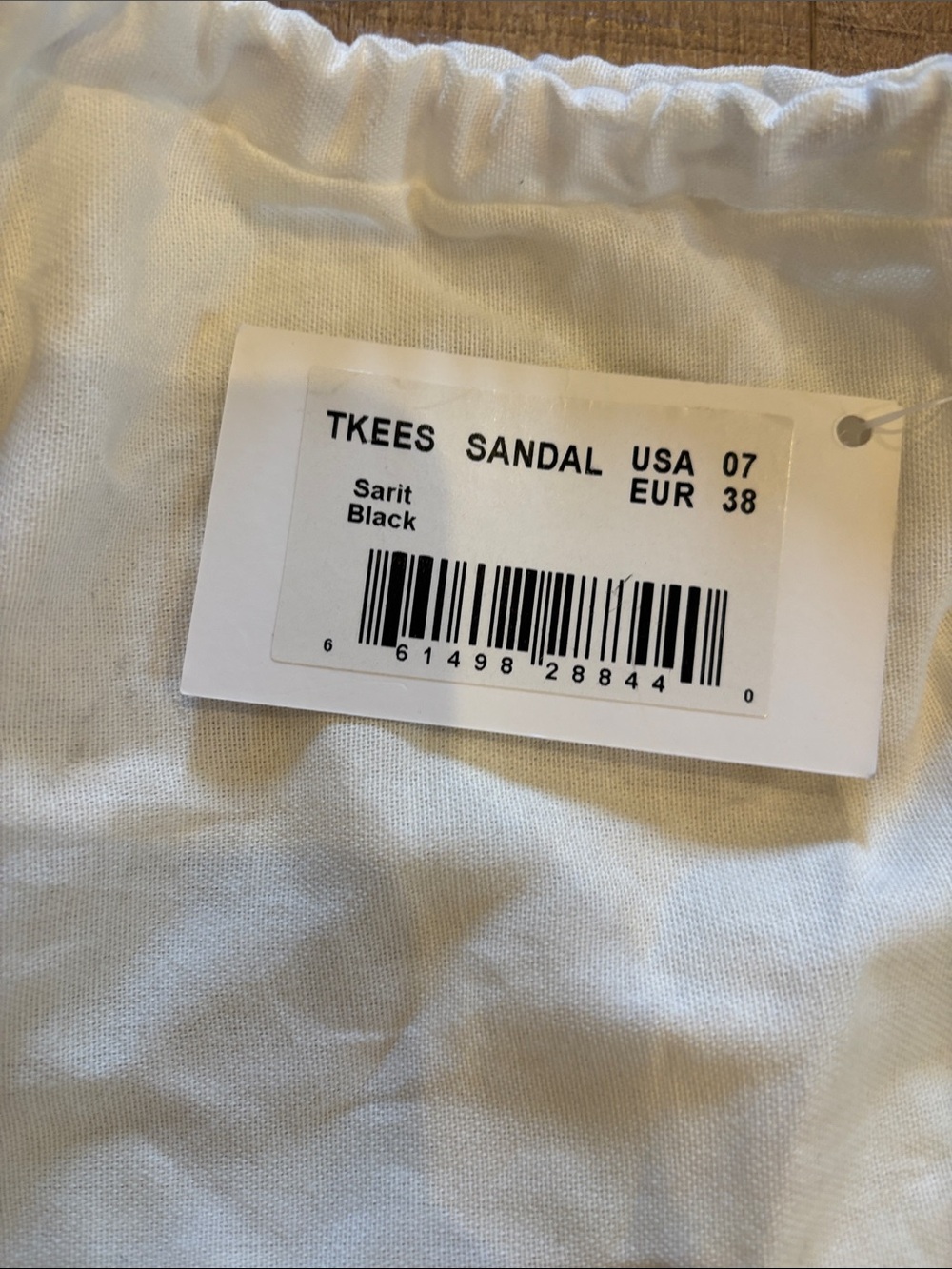 TKEES Sarit minimalist modern toe loop sandals - Picture 2 of 6